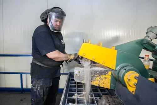 Productie en analyse bij RKR Recycling